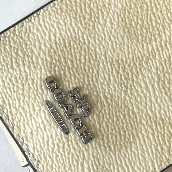 Coach Zip Card Case CW883 ID Wallet Yellow Signature Canvas Chain Strap ORGPKG - Picture 6 of 7